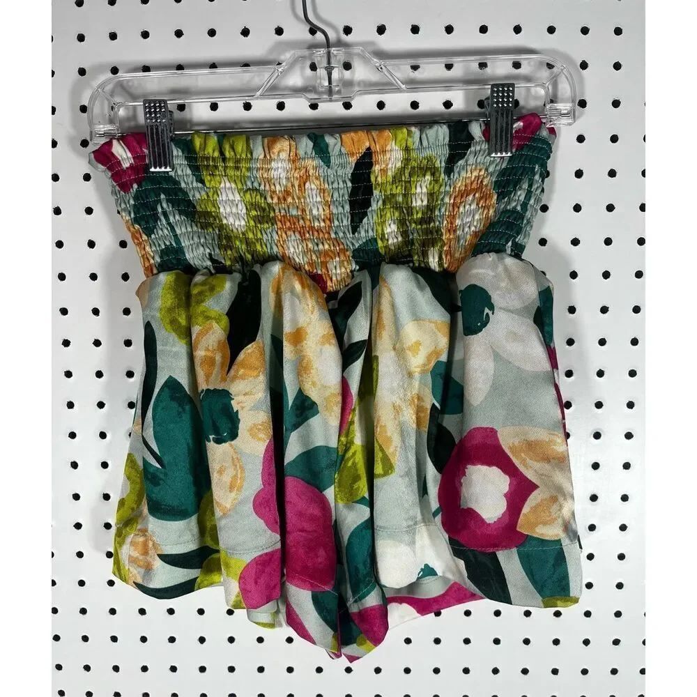 TCEC floral ruched waist shorts size S